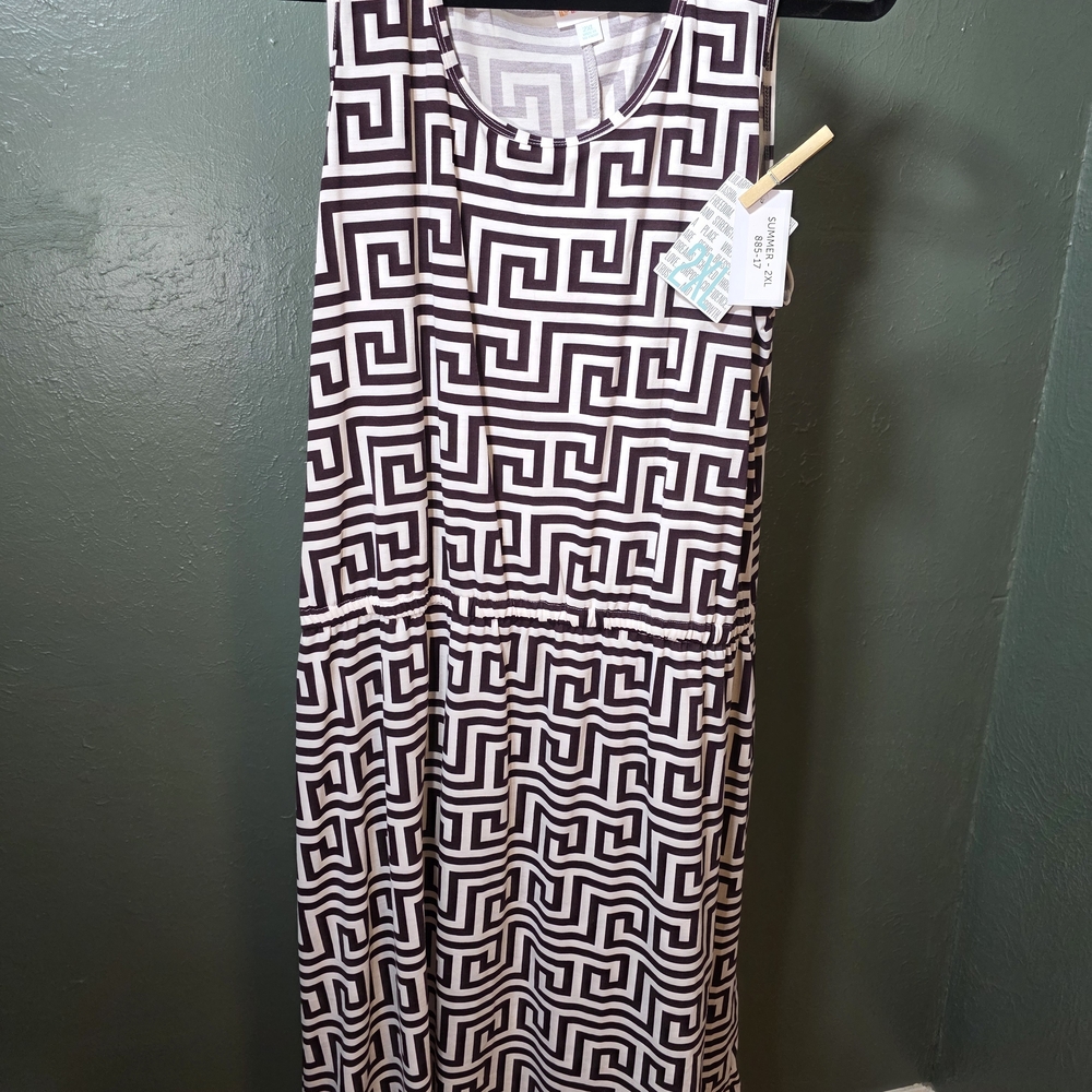 LuLaRoe Black & White Geometric Sleeveless Maxi Dress